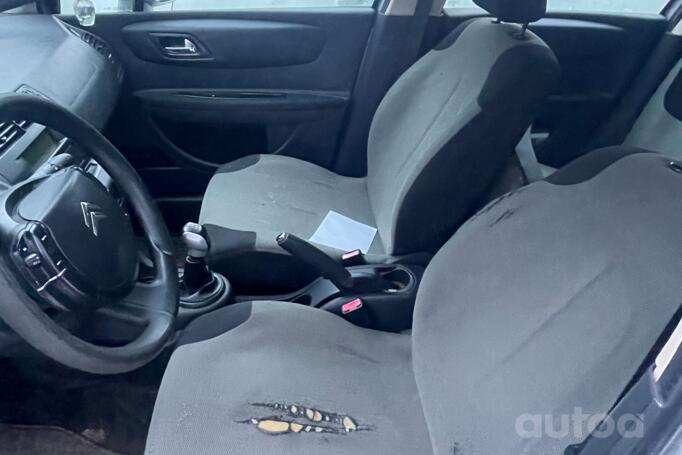 Citroen C4 1 generation Hatchback 3-doors