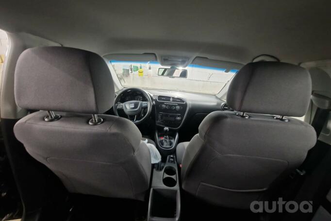 SEAT Leon 2 generation [restyling] Hatchback 5-doors