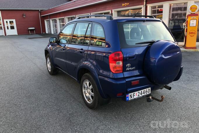 Toyota RAV 4 2 generation (XA20)