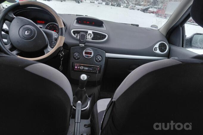 Renault Clio 3 generation Hatchback 5-doors