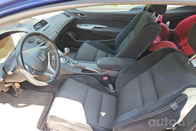 Honda Civic 8 generation [restyling] Type-S hatchback 3-doors