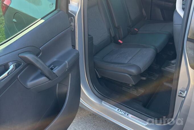 Opel Meriva 2 generation Minivan