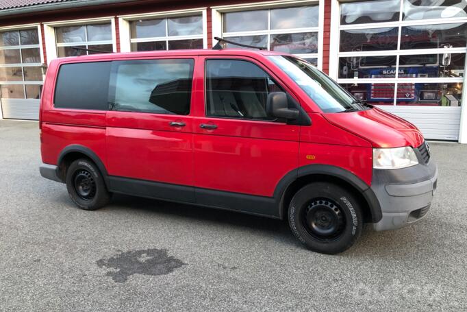Volkswagen Transporter T5 Minivan 4-doors