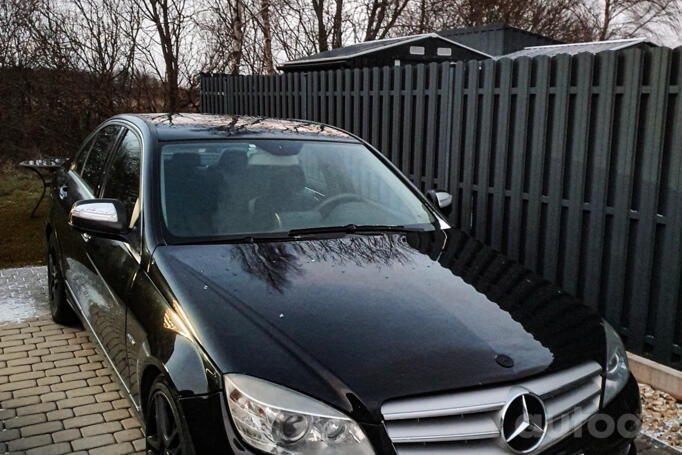 Mercedes-Benz C-Class W204/S204 Sedan