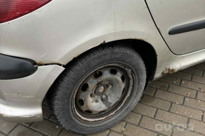 Peugeot 206 1 generation Hatchback 5-doors