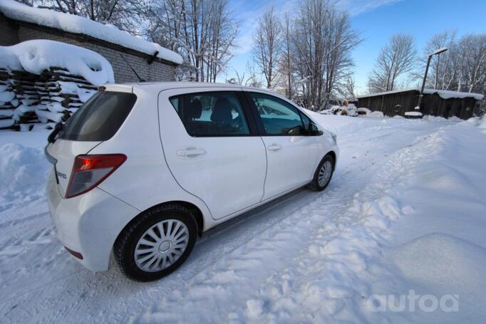 Toyota Yaris XP130 Hatchback 5-doors