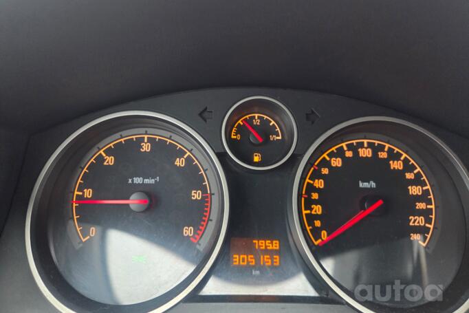 Opel Astra H Hatchback