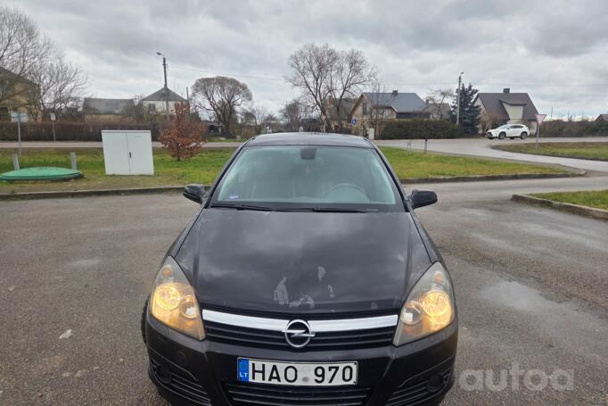 Opel Astra H Hatchback