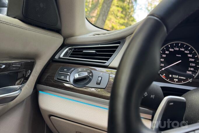 BMW 7 Series F01/F02 Sedan