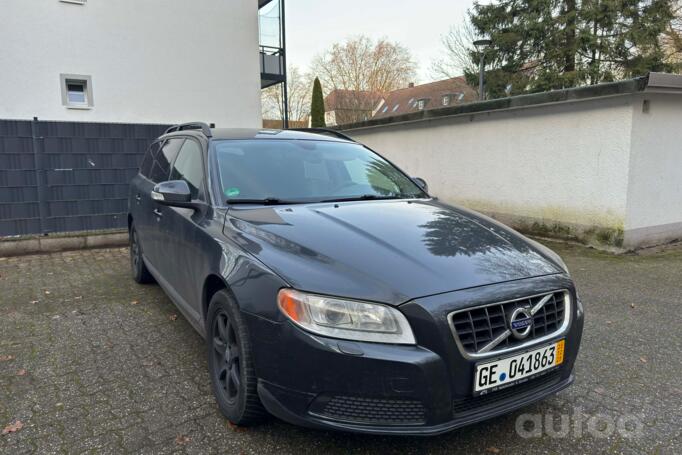 Volvo V70 3 generation wagon