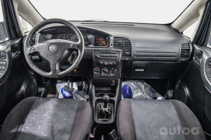 Opel Zafira A Minivan 5-doors