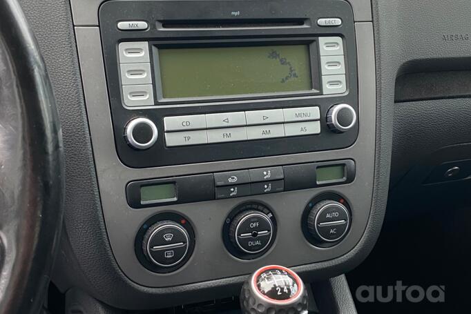 Volkswagen Golf 5 generation Hatchback 5-doors