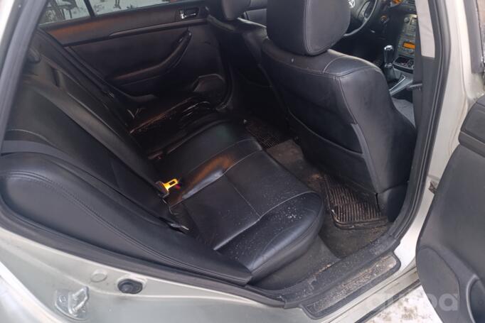 Toyota Avensis 2 generation wagon