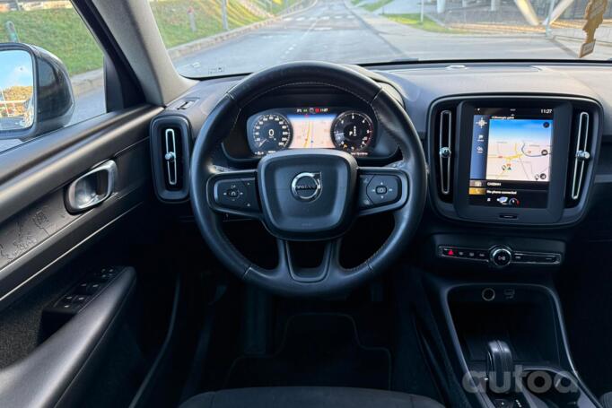 Volvo XC40 1 generation Crossover