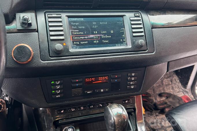 BMW X5 E53 [restyling] Crossover