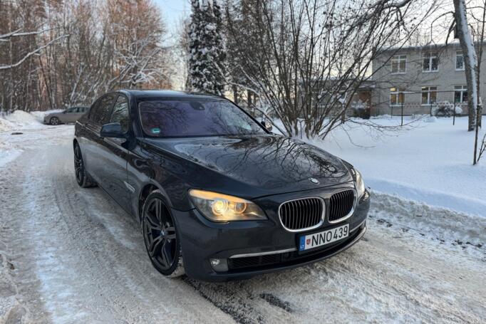 BMW 7 Series F01/F02 Sedan