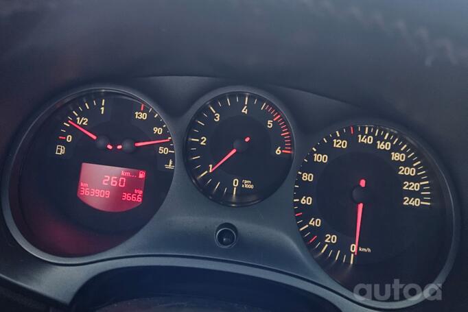 SEAT Leon 2 generation Hatchback 5-doors