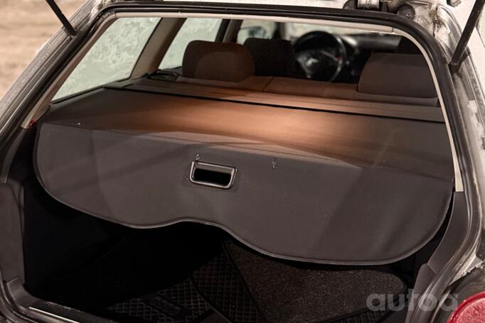 Audi A4 B5 Avant wagon 5-doors