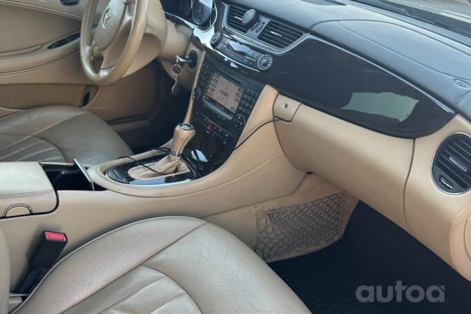 Mercedes-Benz CLS-Class C219 Sedan