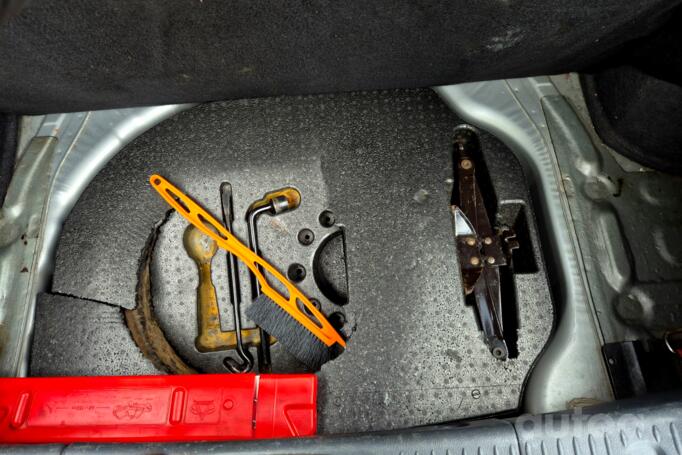 Nissan Primera P12 Sedan 4-doors