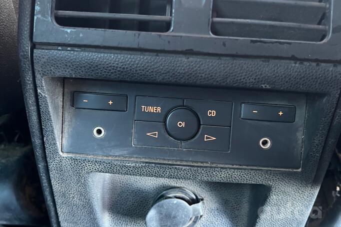 Opel Zafira B Minivan 5-doors