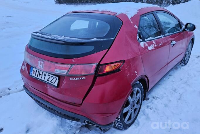 Honda Civic 8 generation Hatchback 5-doors