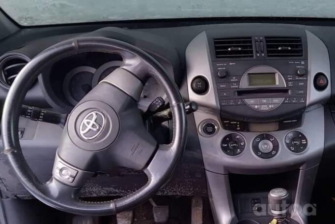 Toyota RAV4 3 generation Crossover