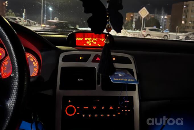 Peugeot 307 1 generation [restyling] Hatchback 5-doors