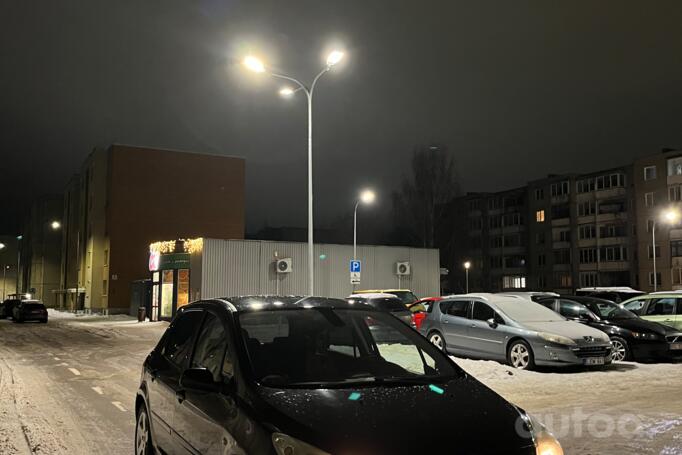 Peugeot 307 1 generation [restyling] Hatchback 5-doors