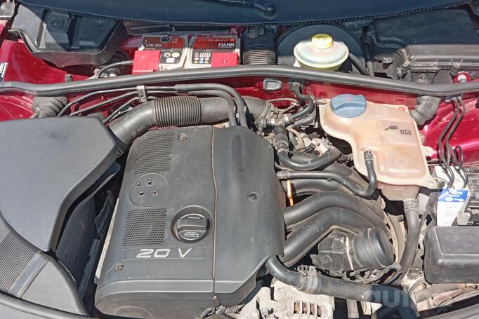 Volkswagen Passat B5 Sedan 4-doors