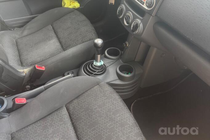 Mitsubishi Colt Z30 Hatchback 5-doors