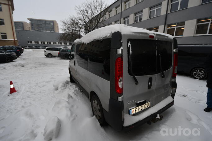 Opel Vivaro A [restyling] Combi minivan 4-doors