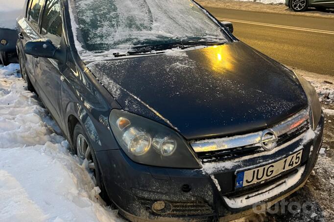 Opel Astra H Hatchback