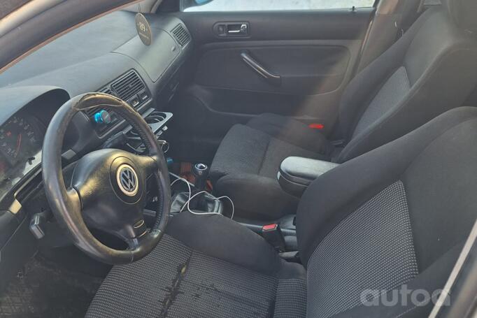 Volkswagen Golf 4 generation Hatchback 5-doors