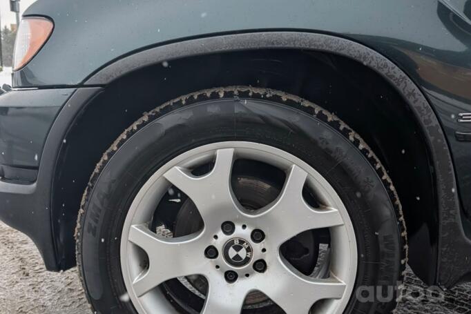 BMW X5 E53 Crossover