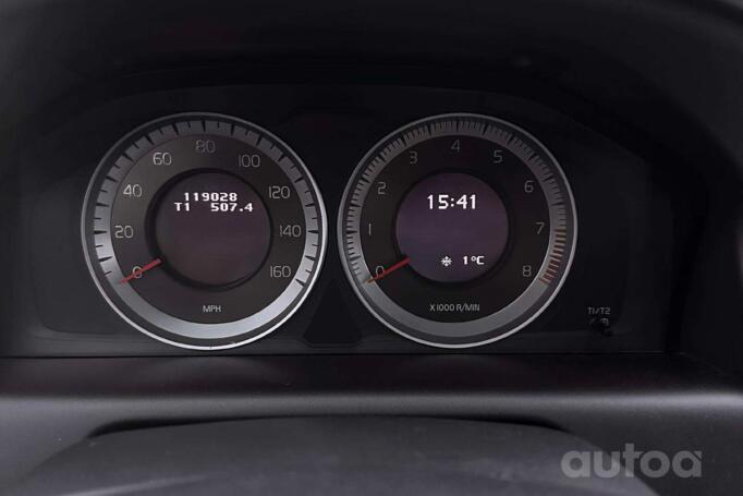 Volvo XC60 1 generation [restyling] Crossover