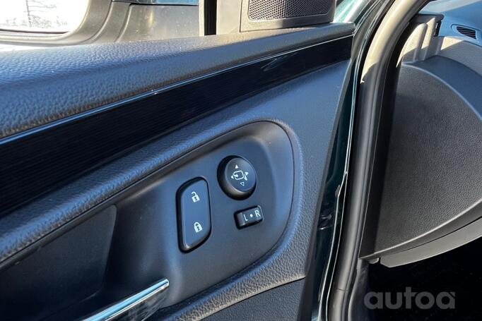 Opel Insignia A [restyling] Sports Tourer wagon 5-doors