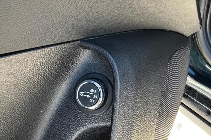 Opel Insignia A [restyling] Sports Tourer wagon 5-doors