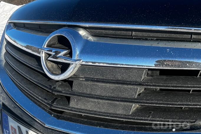 Opel Insignia A [restyling] Sports Tourer wagon 5-doors
