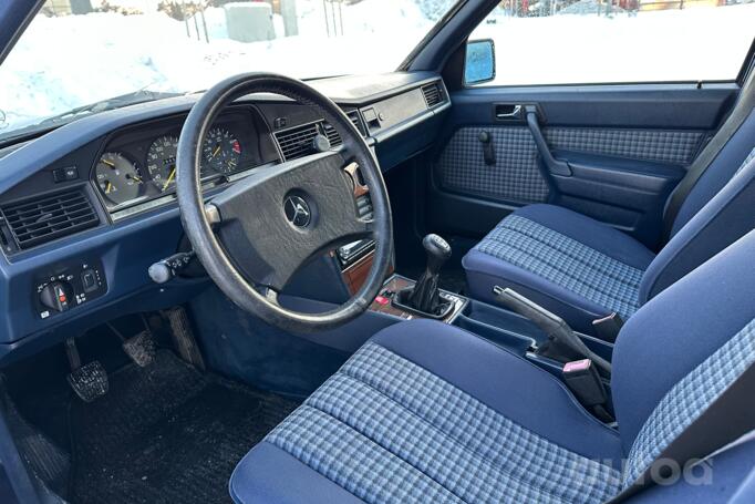 Mercedes-Benz 190 (W201) 1 generation