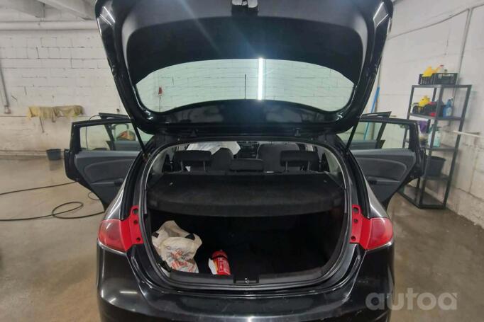 SEAT Leon 2 generation [restyling] Hatchback 5-doors