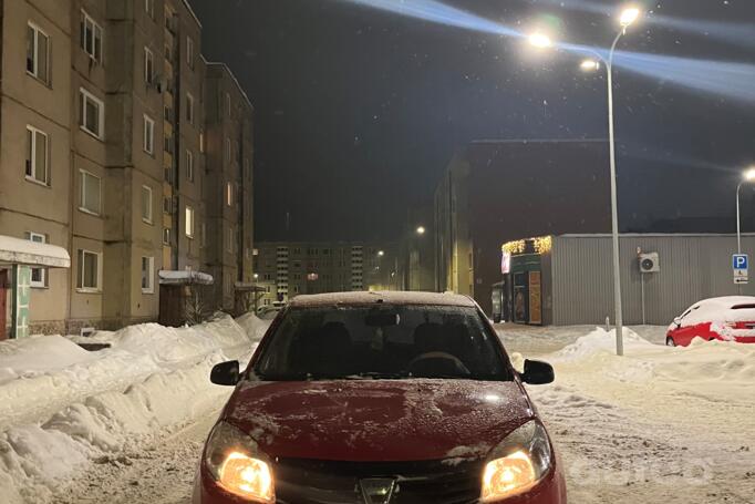 Dacia Sandero 1 generation Hatchback