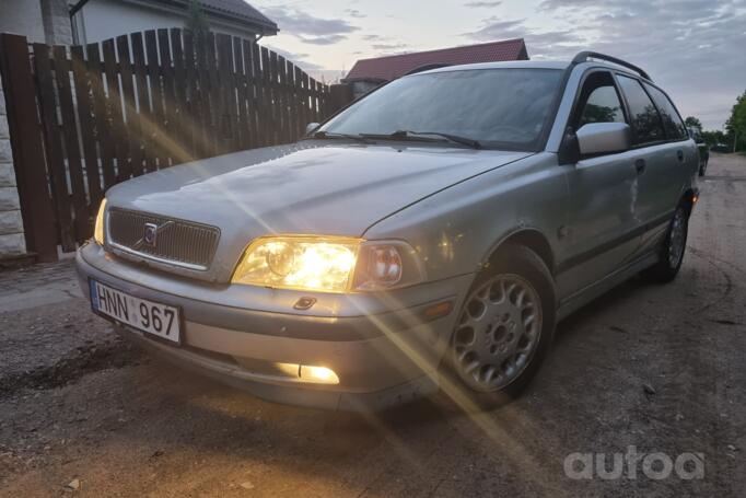 Volvo V40 1 generation wagon