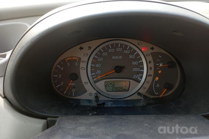 Nissan Almera Tino 1 generation [restyling]