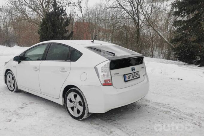 Toyota Prius 3 generation Hatchback 5-doors