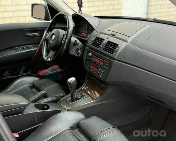 BMW X3 E83 Crossover