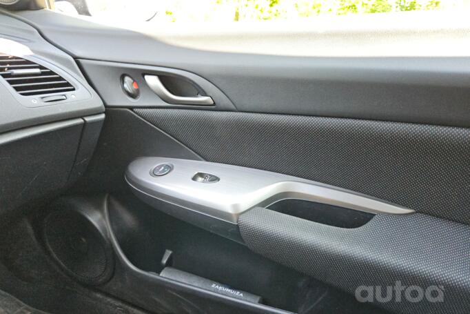 Honda Civic 8 generation [restyling] Type-S hatchback 3-doors