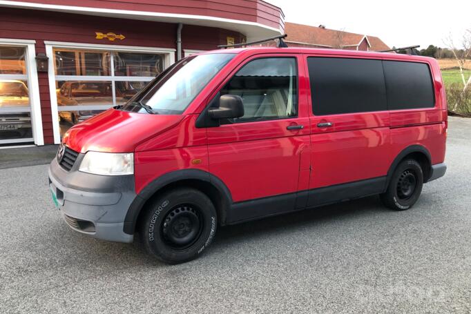 Volkswagen Transporter T5 Minivan 4-doors