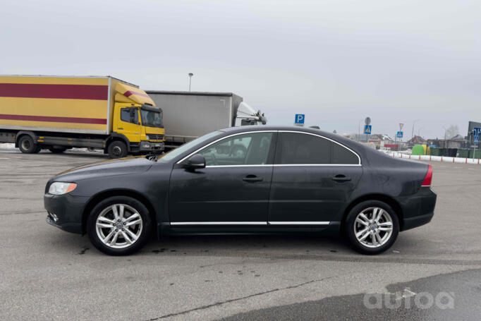 Volvo S80