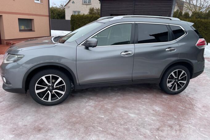 Nissan X-Trail T32 Crossover